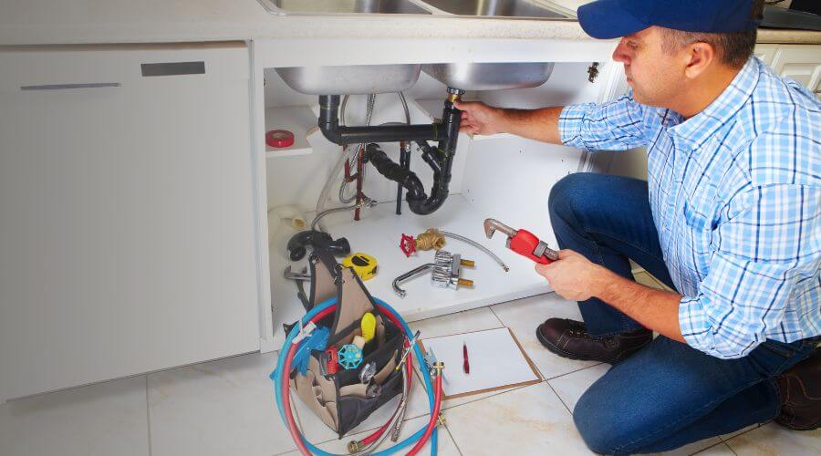 Local tankless water heater installation in Higgins, TX